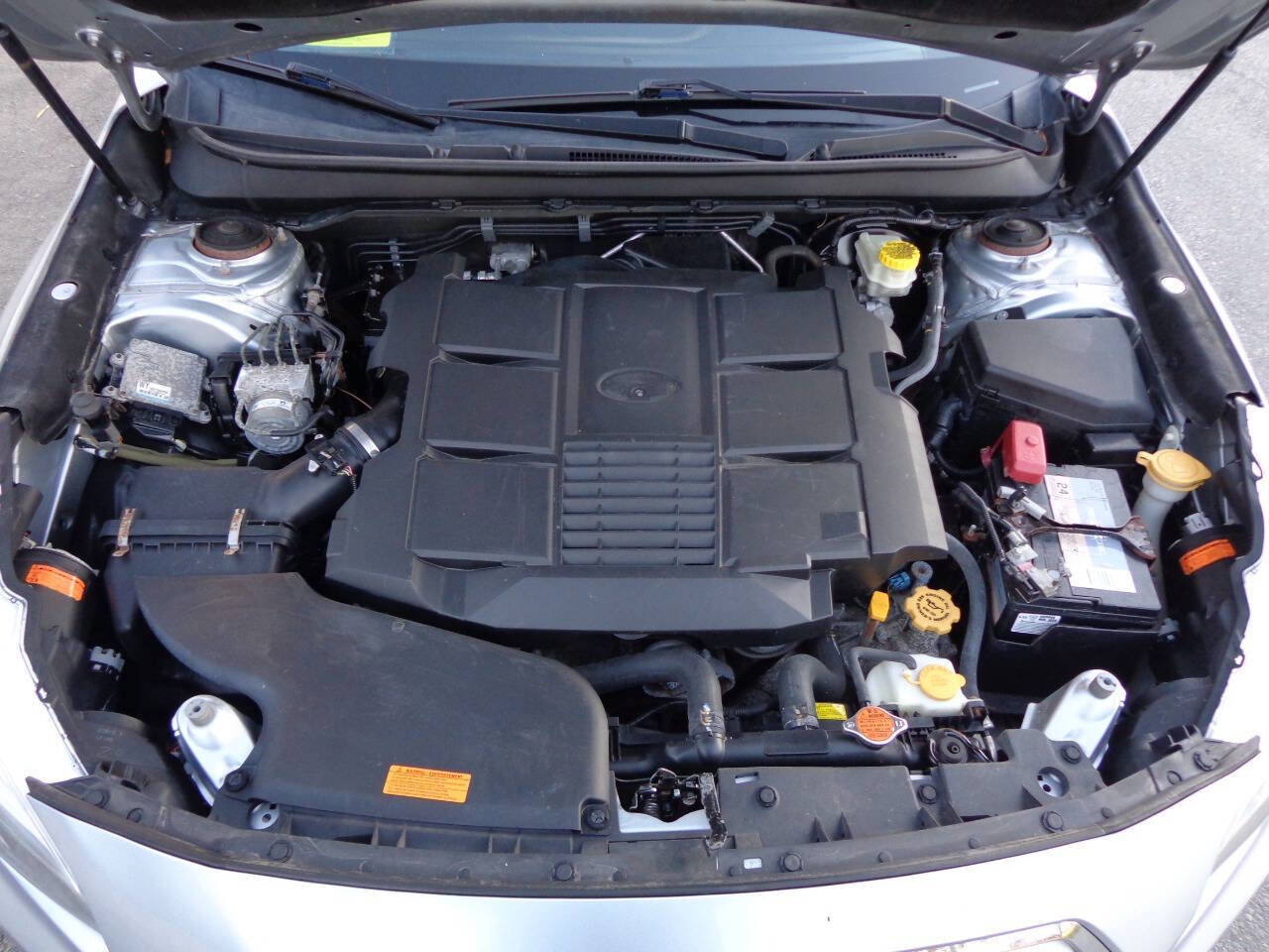 Used 2016 Subaru Legacy 3.6R Limited image 21