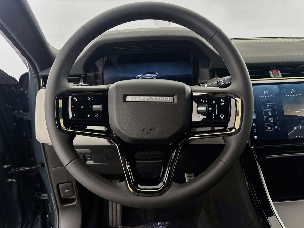 New 2026 Land Rover Range Rover Evoque Hoxton AWD/4WD image 11