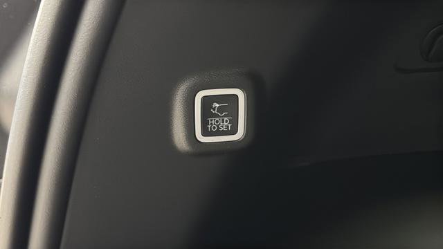 New 2026 Jeep Cherokee Limited image 29
