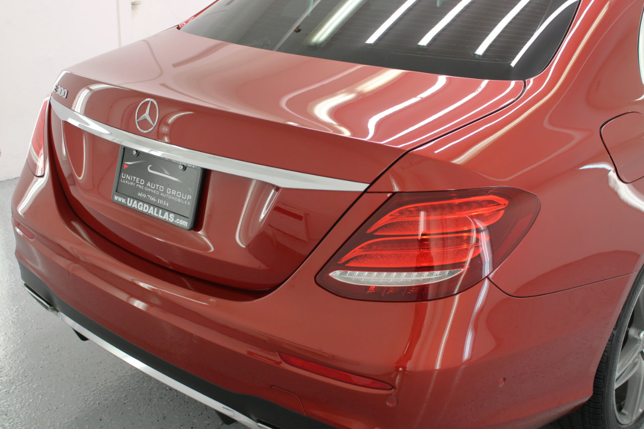 Used 2017 Mercedes-Benz E 300 image 19