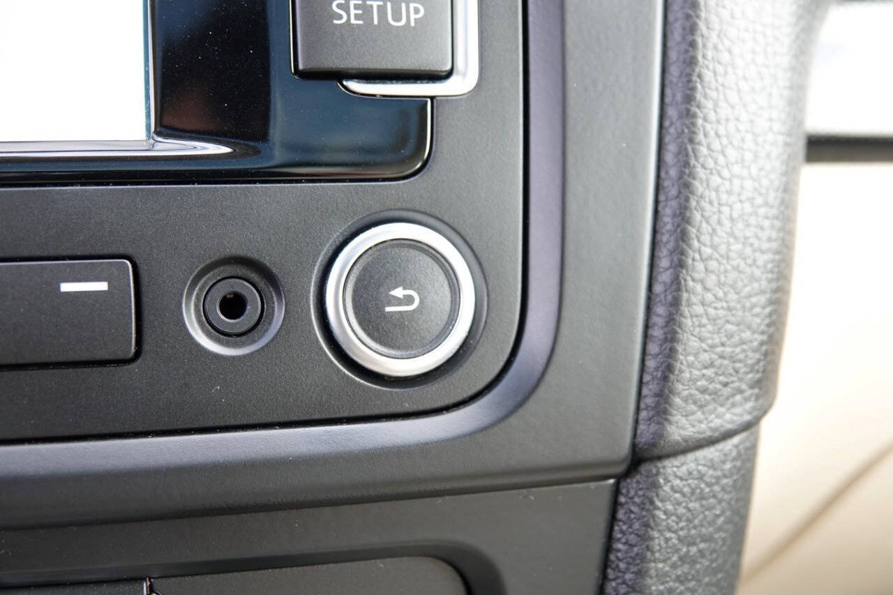 Used 2012 Volkswagen Jetta TDI FWD image 85