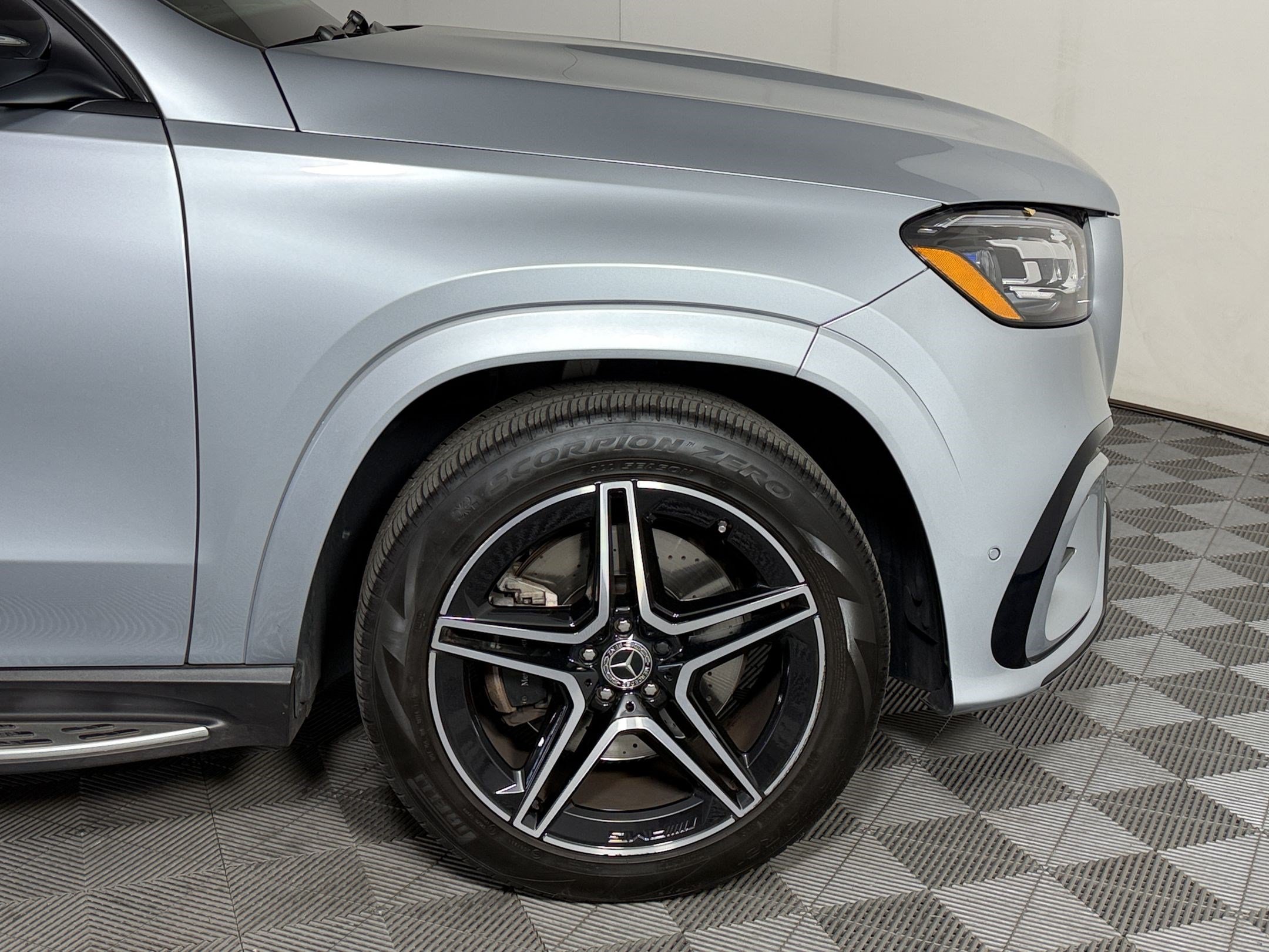 Certified 2024 Mercedes-Benz GLS 450 4MATIC image 13