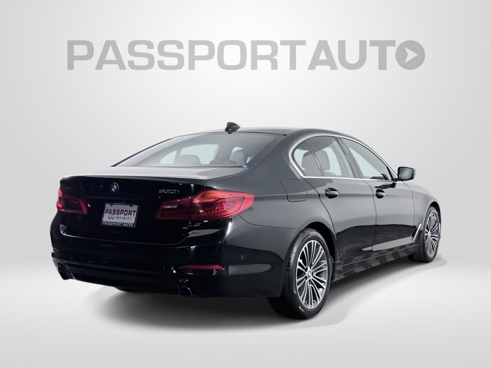 Used 2019 BMW 530i xDrive w/ Convenience Package AWD/4WD image 6