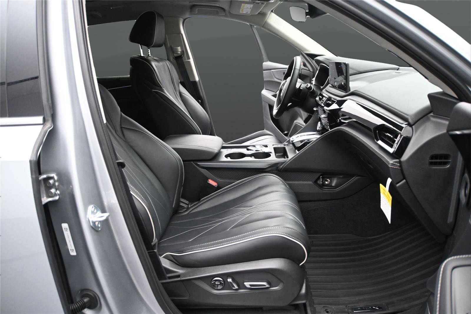Certified 2026 Acura MDX SH-AWD w/ Advance Package image 17