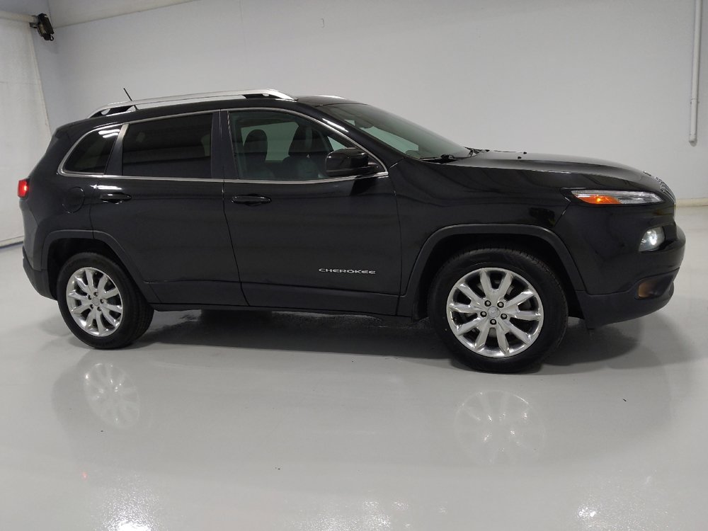 Used 2015 Jeep Cherokee Limited w/ Luxury Group image 11