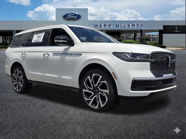 New 2026 Lincoln Navigator Reserve AWD/4WD image 5