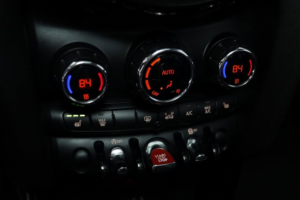 Used 2015 MINI Cooper S image 9