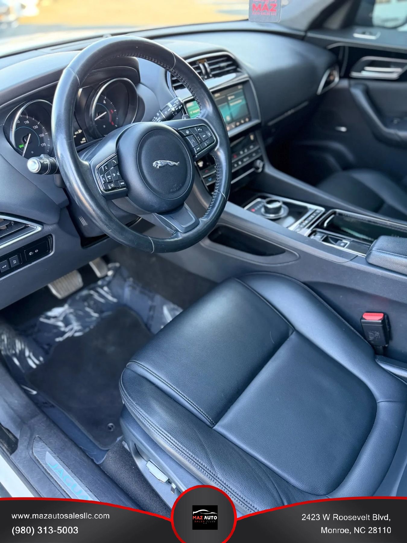 Used 2019 Jaguar F-PACE Premium image 10