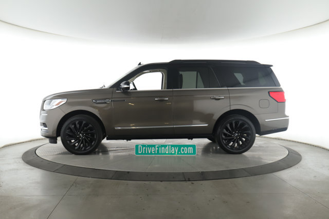 Used 2021 Lincoln Navigator Black Label w/ Special Edition Package AWD/4WD image 9