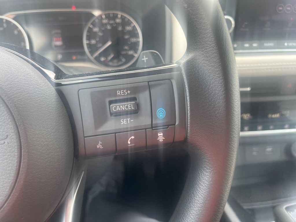 Used 2023 Nissan Rogue SV AWD/4WD image 23