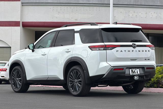New 2026 Nissan Pathfinder SL w/ SL Premium Package (P04) AWD/4WD image 6