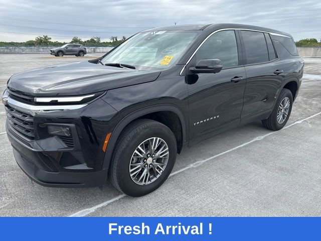 Used 2024 Chevrolet Traverse LS