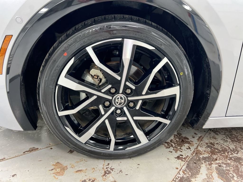 Used 2023 Toyota Prius Prime Premium w/ Advanced Technology Package FWD image 27