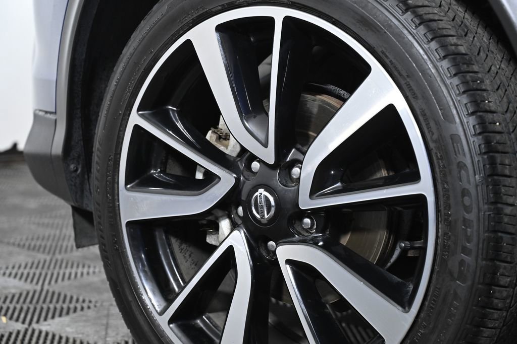 Used 2019 Nissan Rogue Sport SL image 32