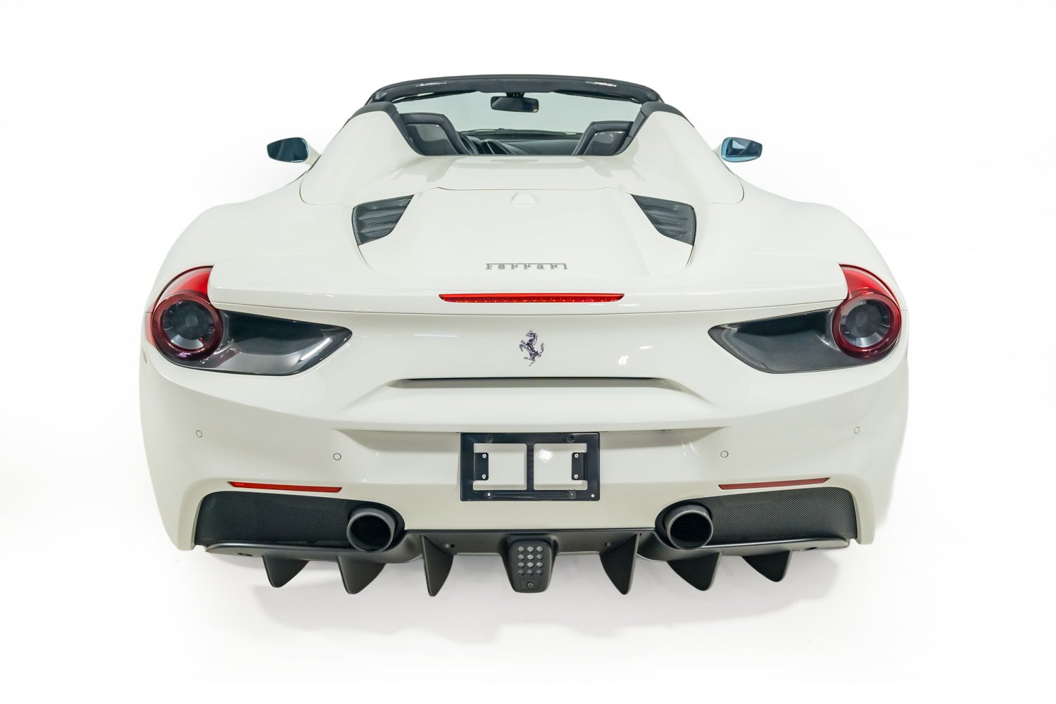 Used 2018 Ferrari 488 Spider RWD image 17