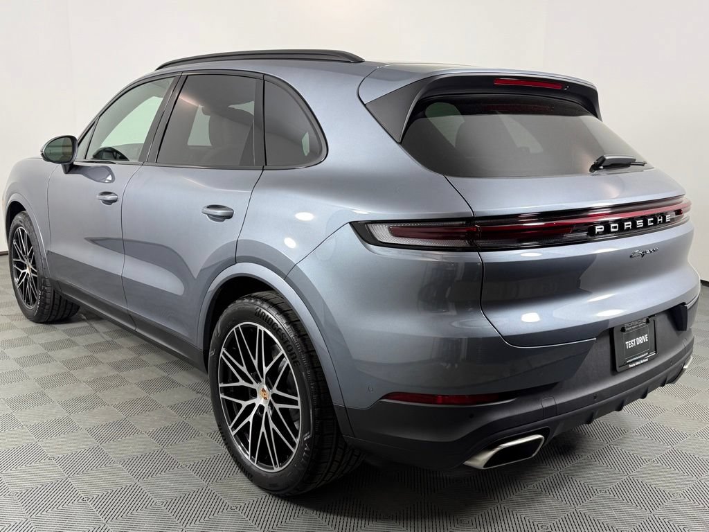 New 2026 Porsche Cayenne AWD/4WD image 3