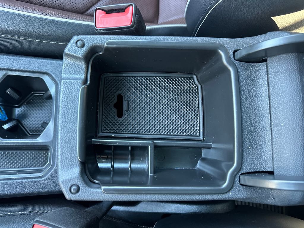 Used 2022 Volkswagen Tiguan SEL R-Line image 28