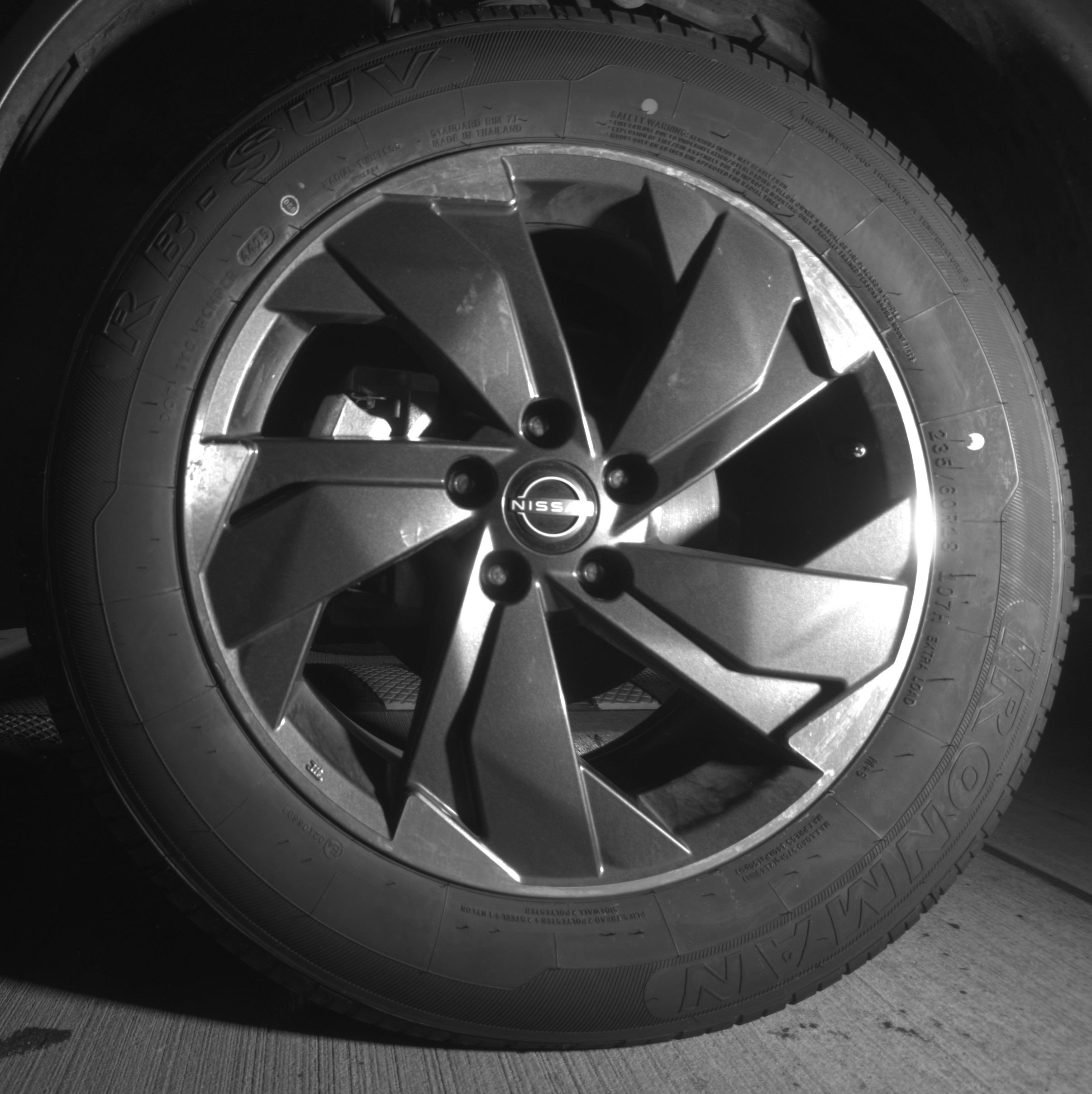 Used 2025 Nissan Rogue SV AWD/4WD image 12