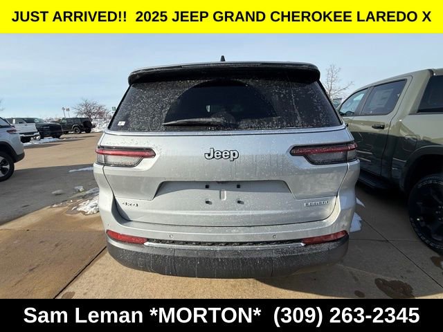 New 2025 Jeep Grand Cherokee L Laredo image 11