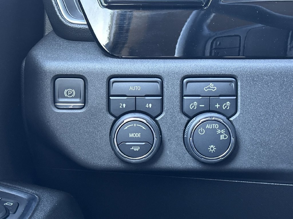 Certified 2026 Chevrolet Silverado 1500 LT RWD image 15