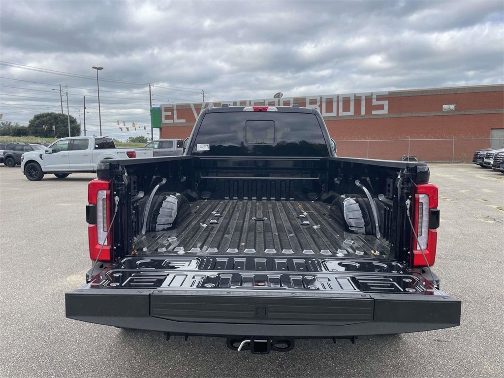 New 2026 Ford F450 Platinum w/ Platinum Plus Package image 10