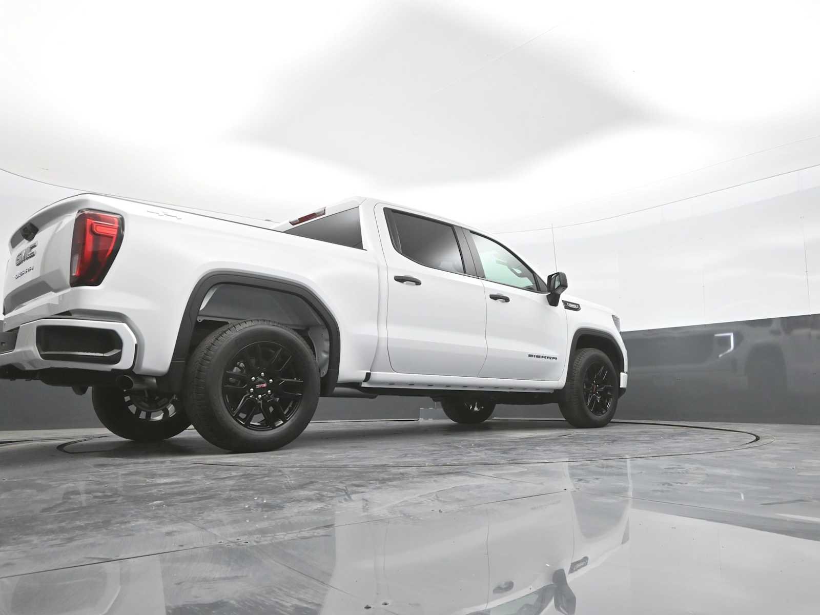 Used 2026 GMC Sierra 1500 Pro w/ Graphite Edition AWD/4WD image 40