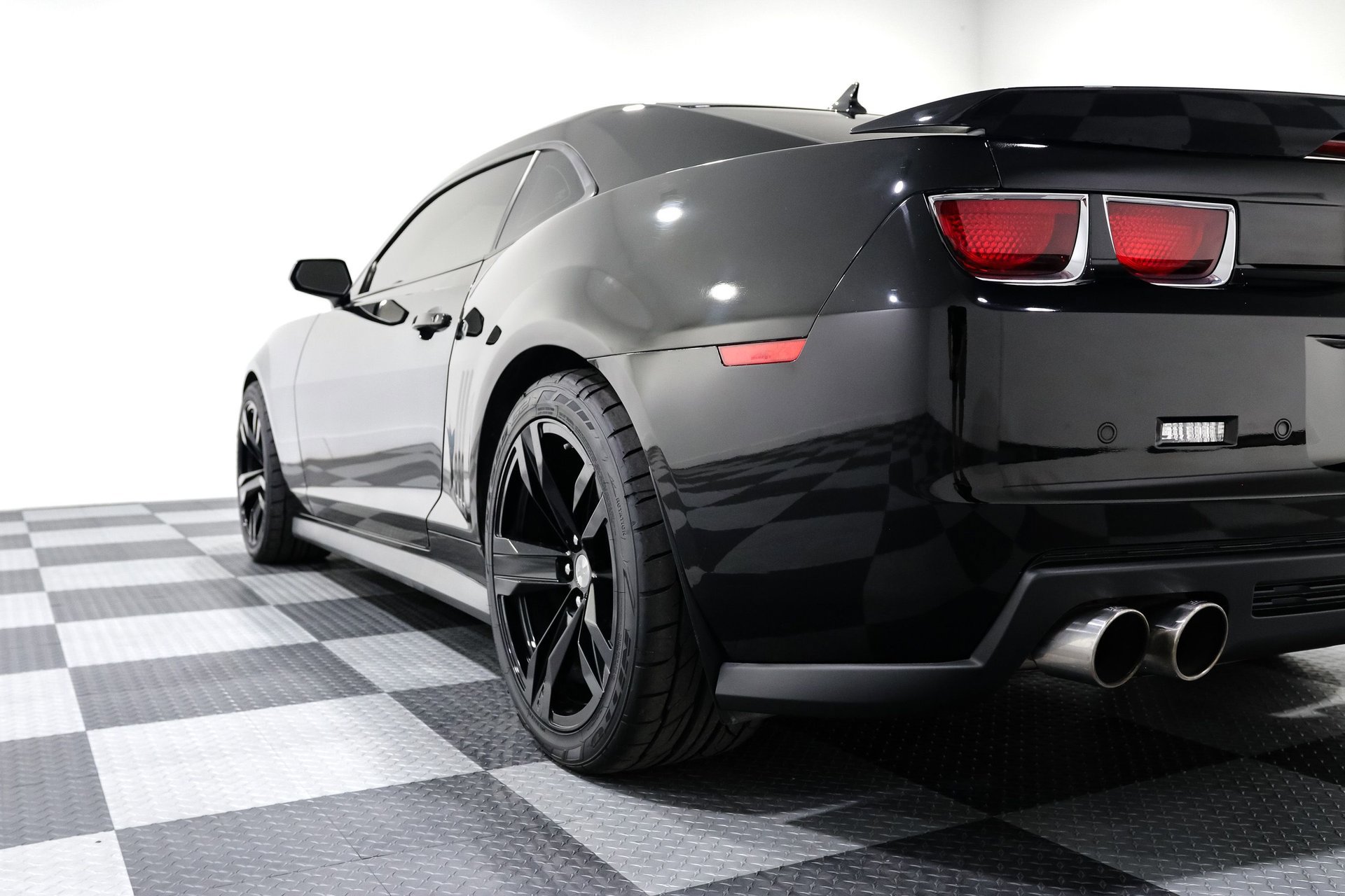 Used 2013 Chevrolet Camaro ZL1 image 10