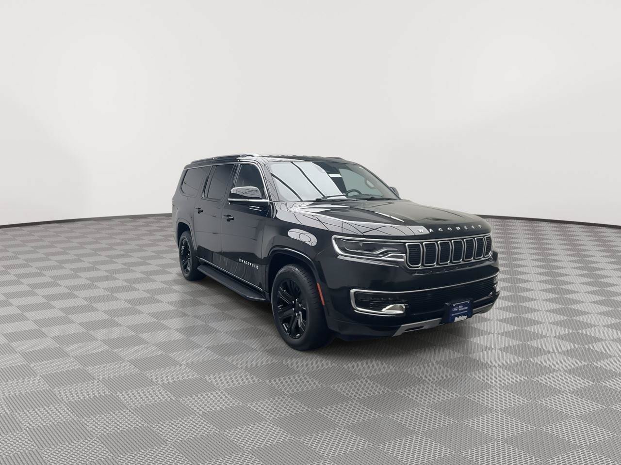 Used 2024 Jeep Wagoneer L Series II AWD/4WD image 43