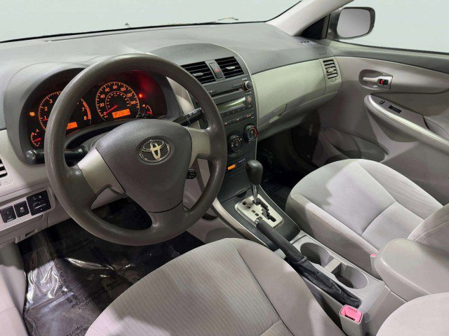 Used 2010 Toyota Corolla LE image 16