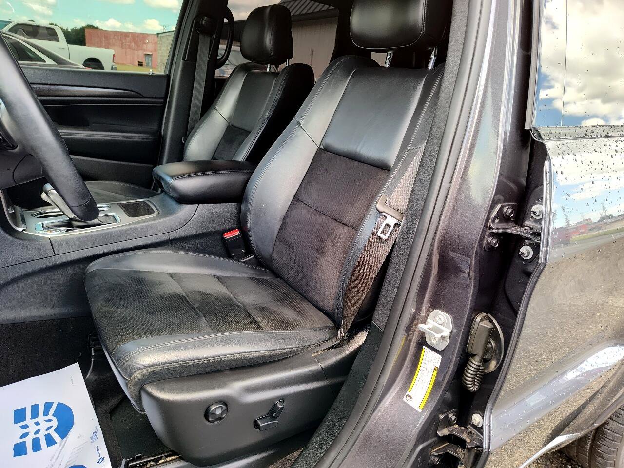 Used 2018 Jeep Grand Cherokee Altitude image 17