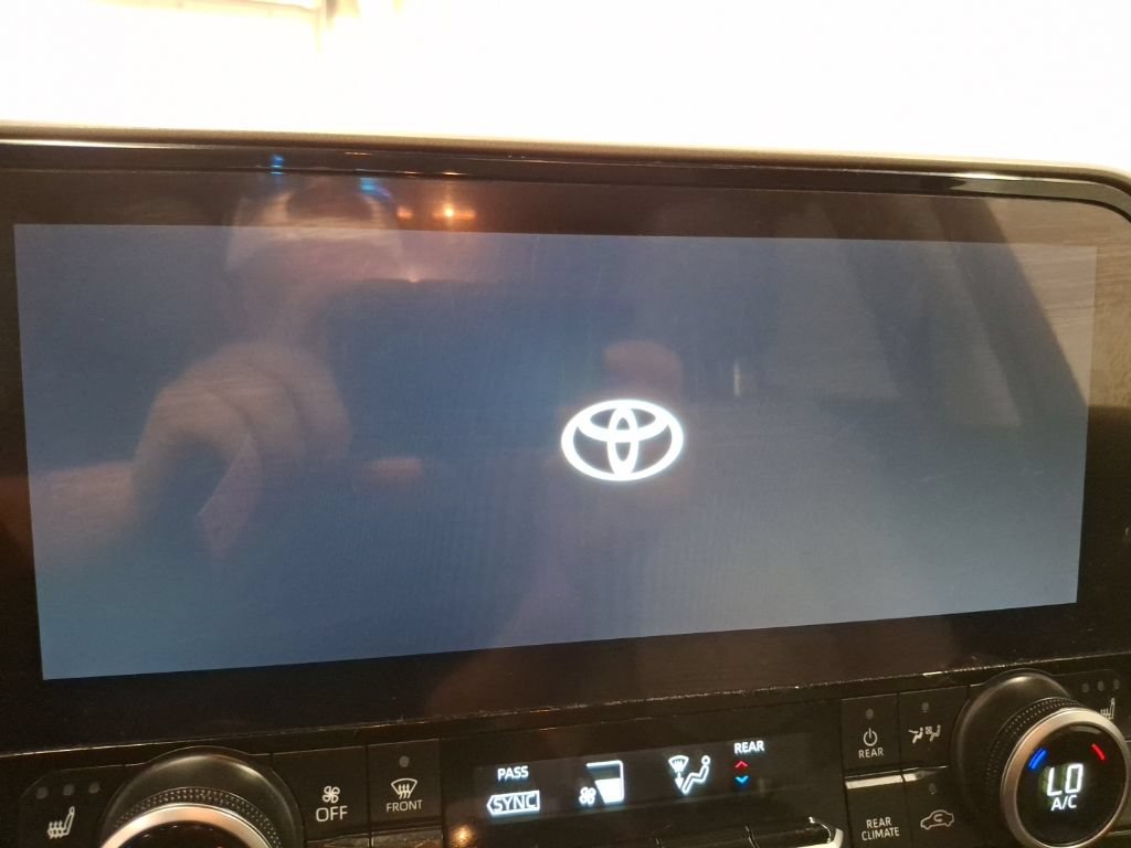 Used 2023 Toyota Highlander Bronze Edition AWD/4WD image 23