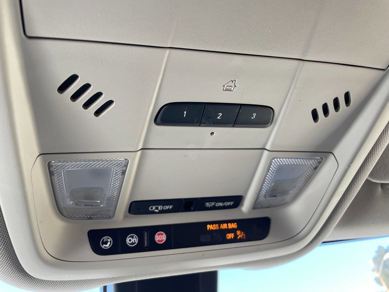 Used 2020 GMC Terrain SLT w/ Preferred Package image 20