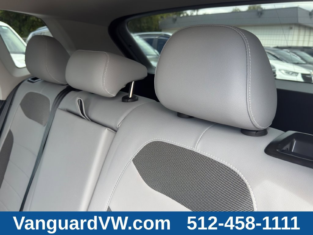 Used 2023 Volkswagen Taos SE FWD image 26