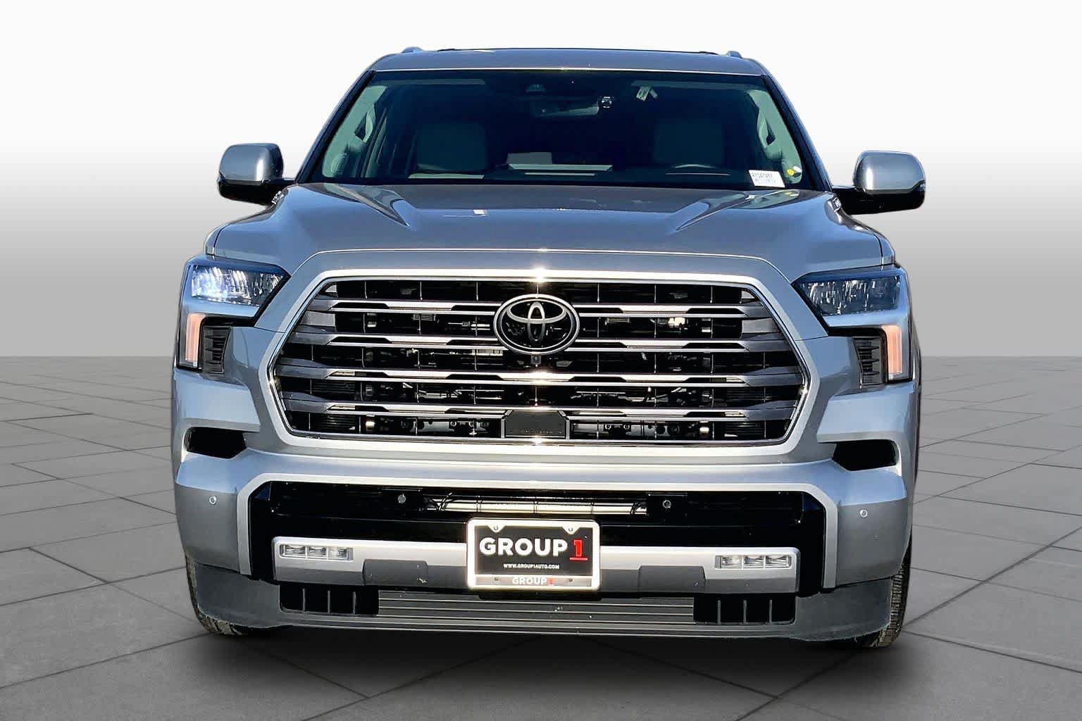 Used 2024 Toyota Sequoia Limited AWD/4WD image 4