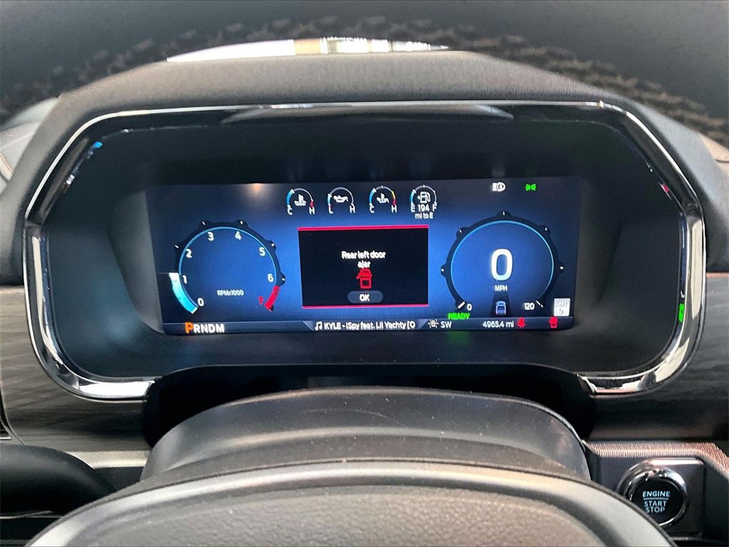 Used 2025 Ford F150 Lariat w/ Equipment Group 501A Mid image 25