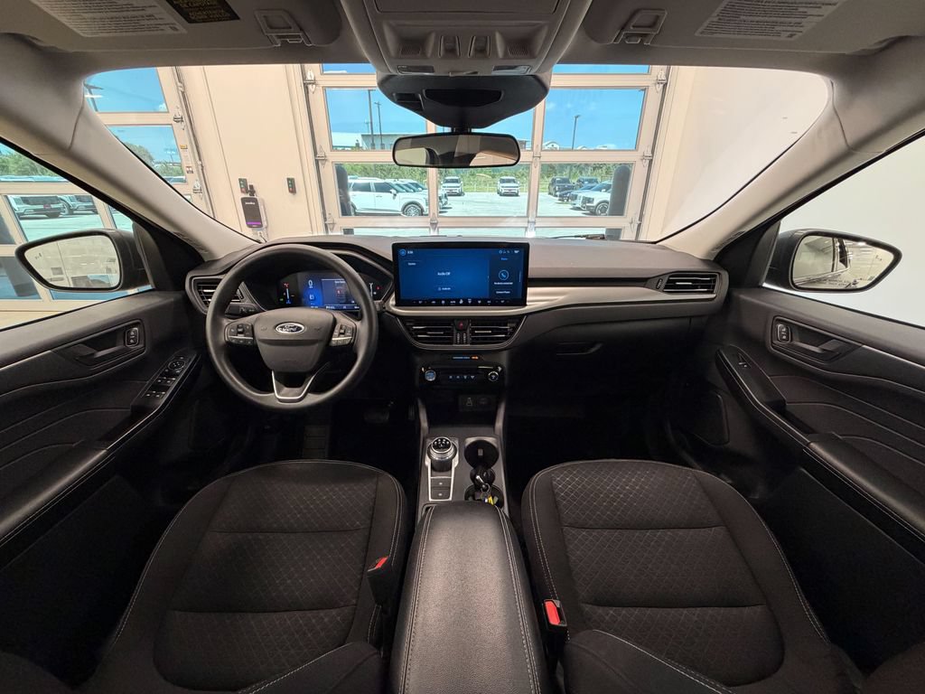 Used 2025 Ford Escape Active w/ Tech Pack #1 FWD image 13