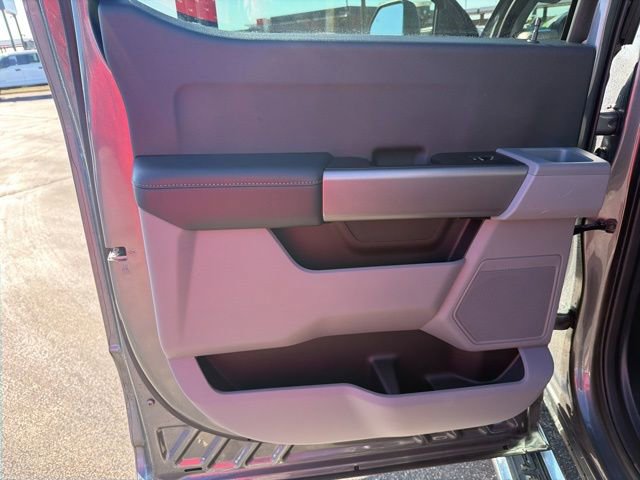 Used 2025 Ford F250 XLT AWD/4WD image 32