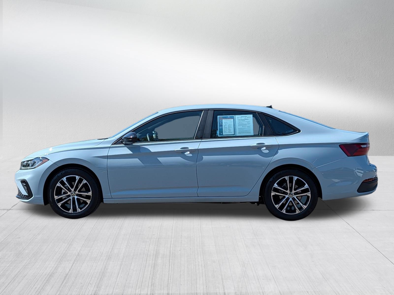 Used 2025 Volkswagen Jetta Sport FWD image 4