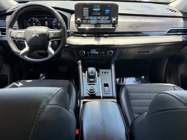 Used 2024 Mitsubishi Outlander SE AWD/4WD image 14