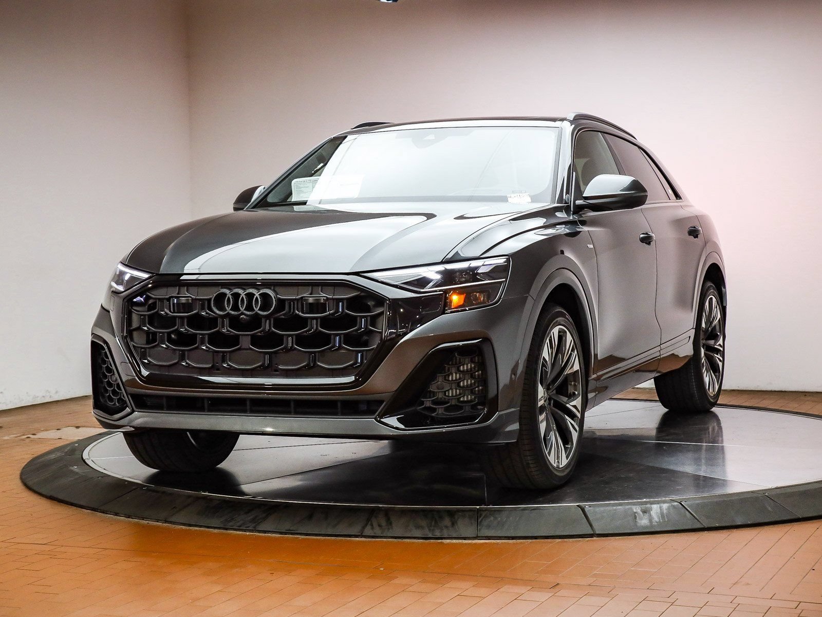 New 2026 Audi Q8 Prestige AWD/4WD image 1