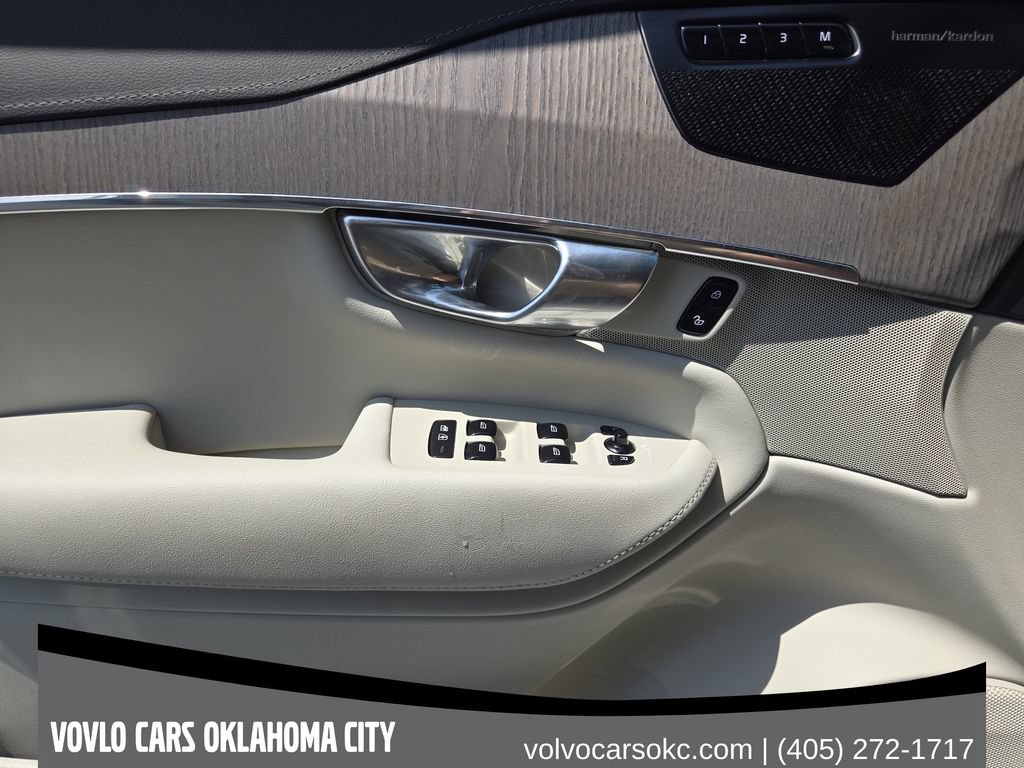 Certified 2023 Volvo XC90 B6 Ultimate w/ Protection Package Premier AWD/4WD image 25