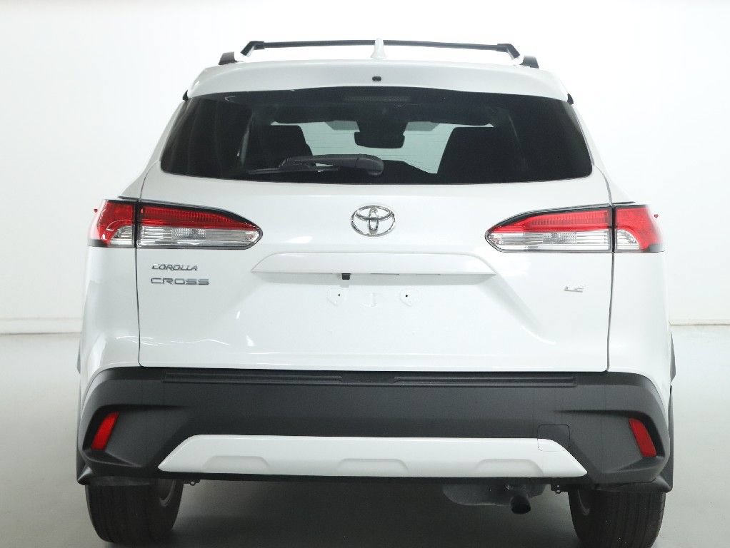 Used 2024 Toyota Corolla Cross LE FWD image 40