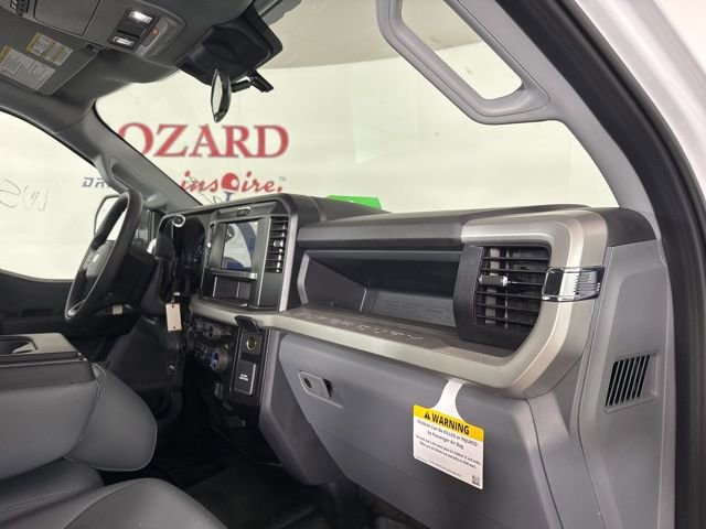 New 2025 Ford F550 4x4 Regular Cab Super Duty image 30