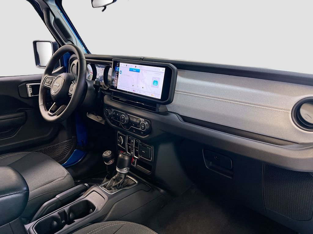 Used 2024 Jeep Wrangler Unlimited image 27