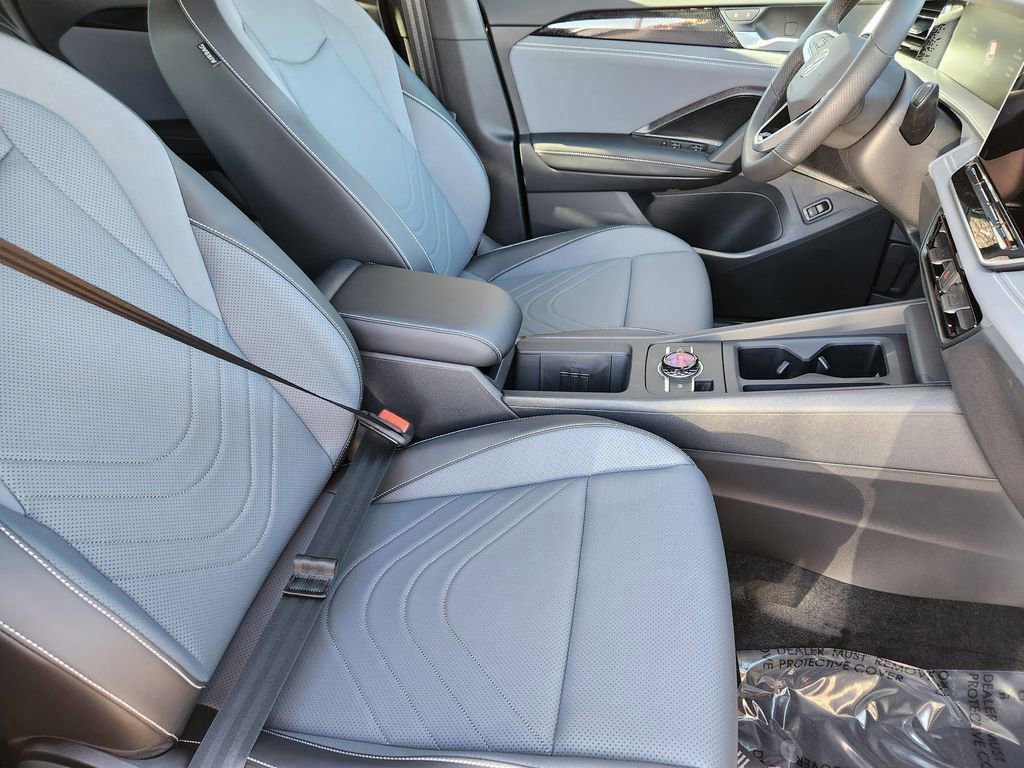 New 2026 Volkswagen Tiguan SE R-Line image 5