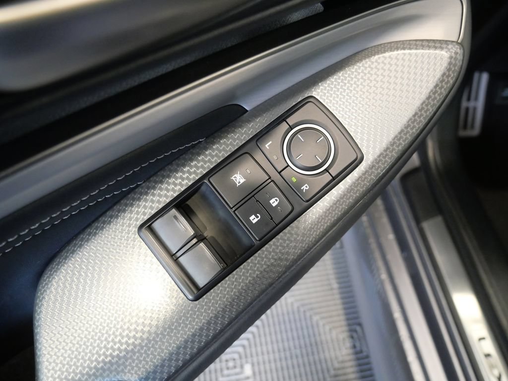 Used 2017 Lexus RC 200t F Sport RWD image 16