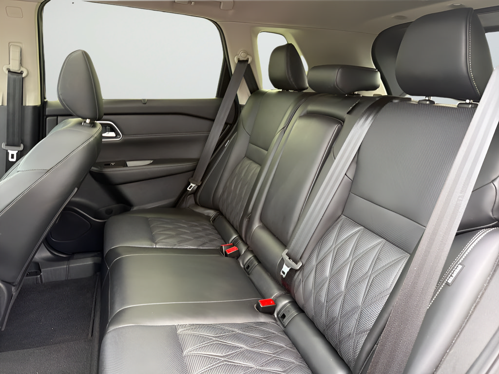 Used 2024 Nissan Rogue Platinum w/ Platinum Premium Package FWD image 26