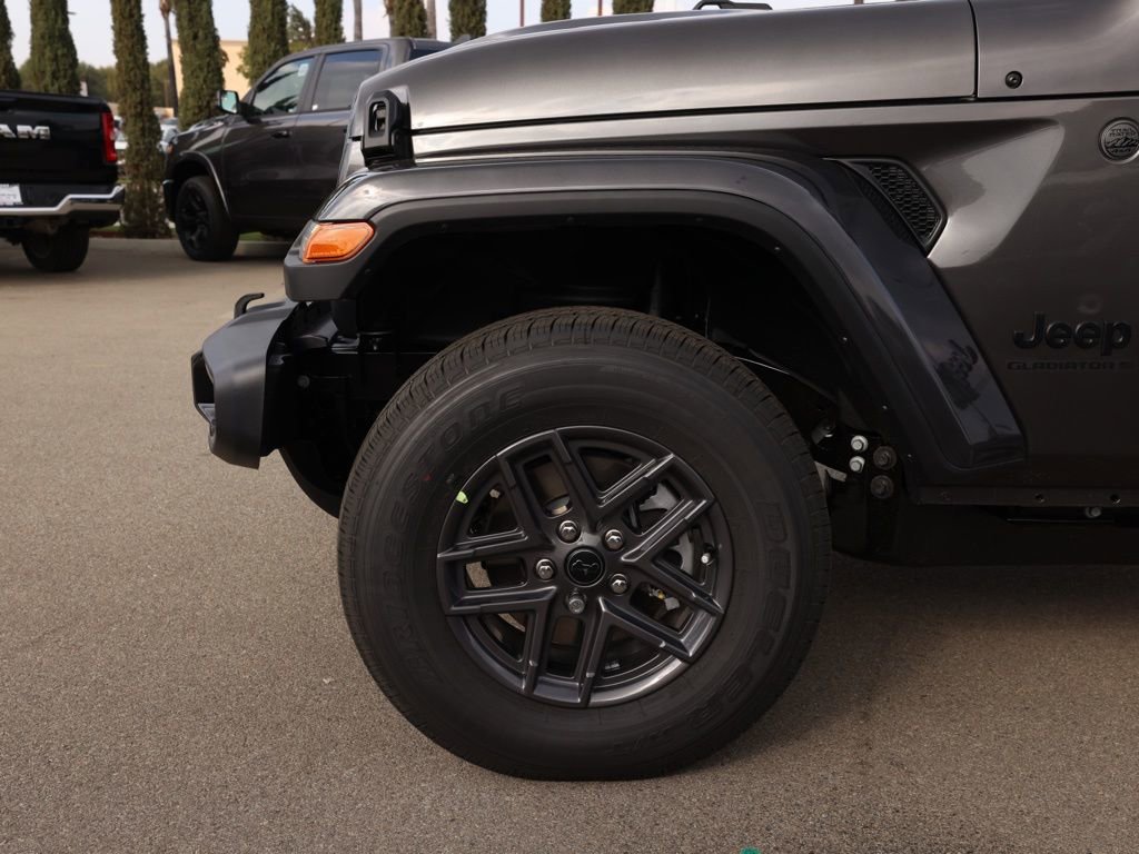 New 2026 Jeep Gladiator Sport image 11
