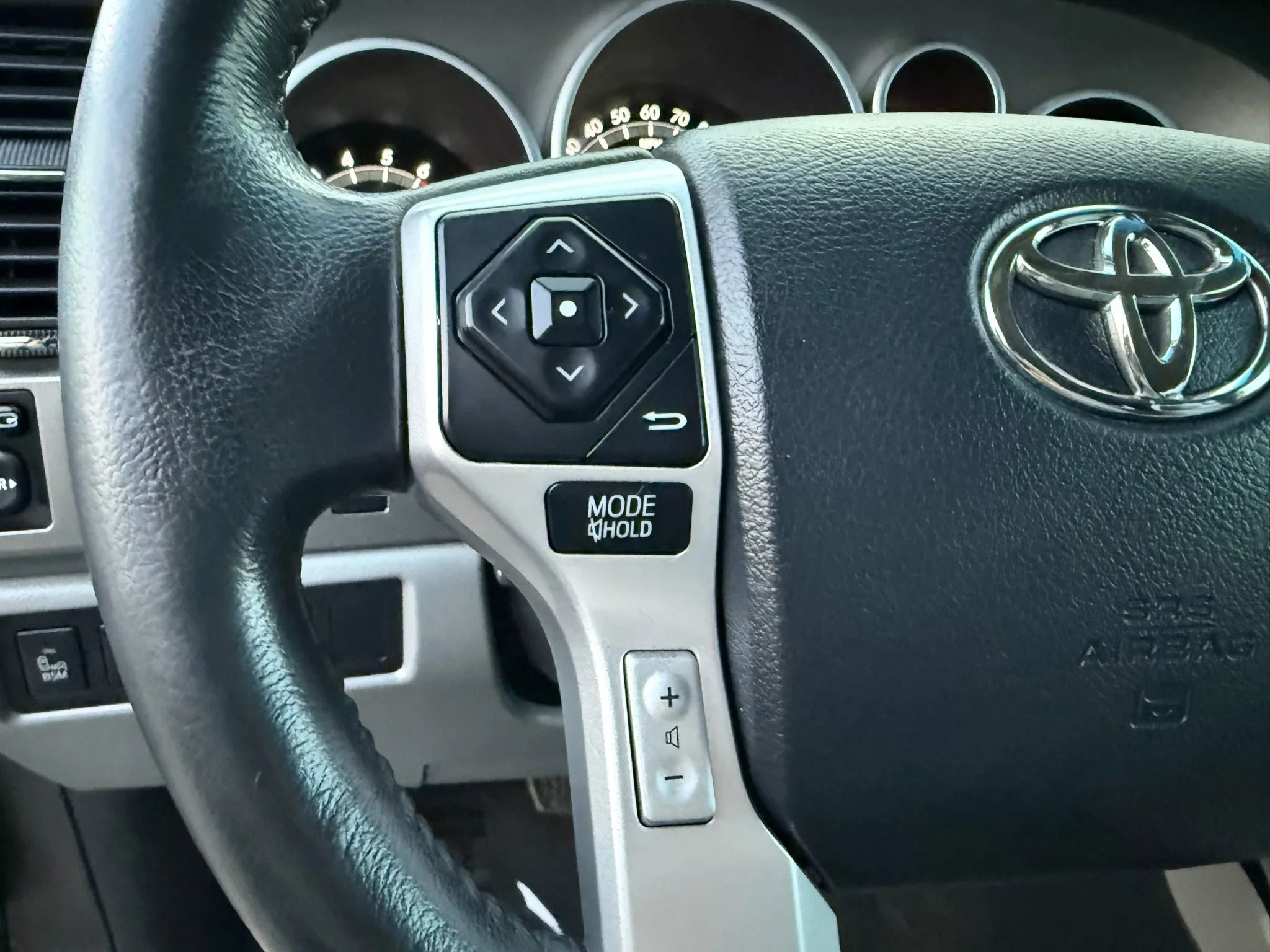 Used 2017 Toyota Sequoia Limited w/ Safety & Convenience Package image 49