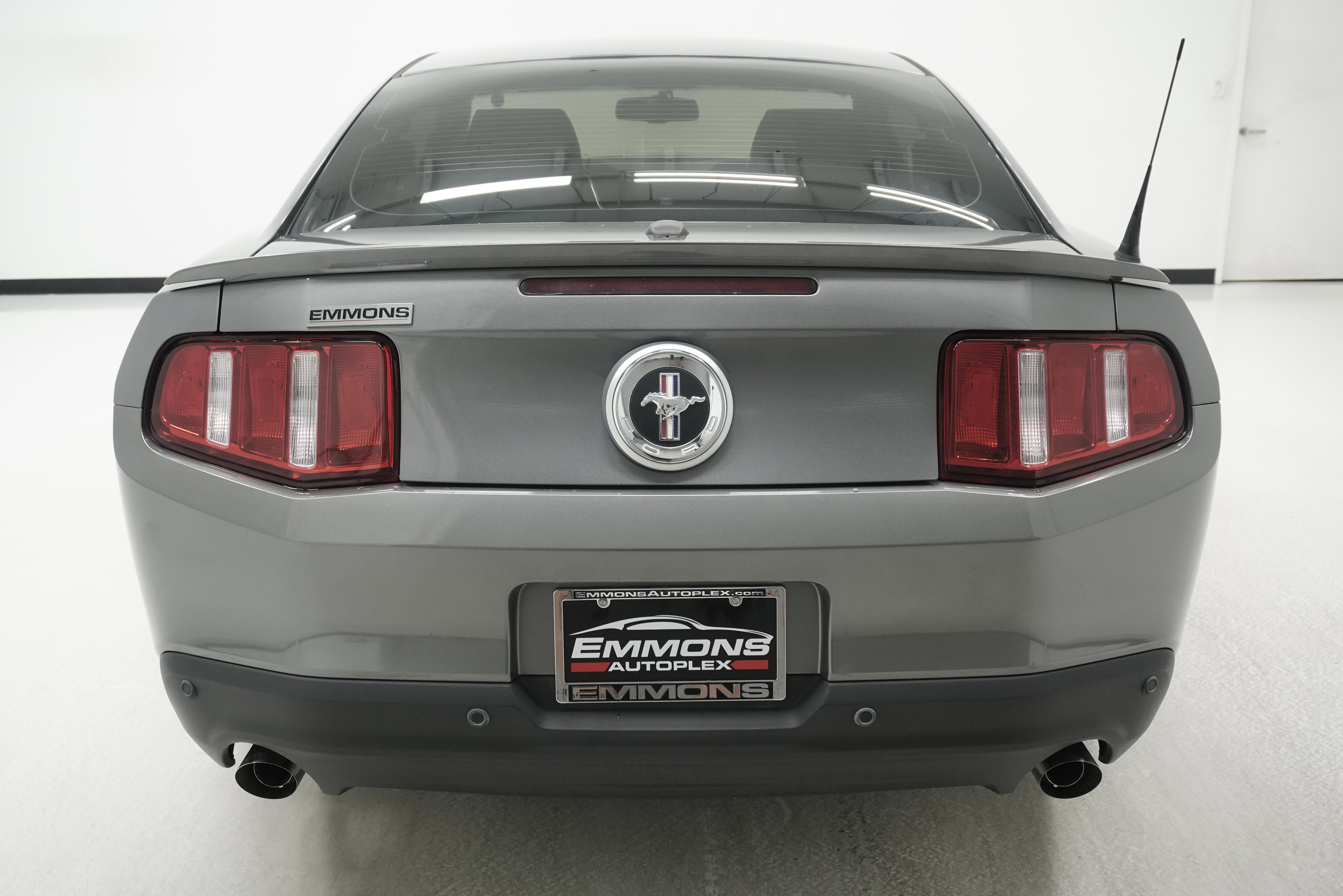 Used 2012 Ford Mustang Premium RWD image 5